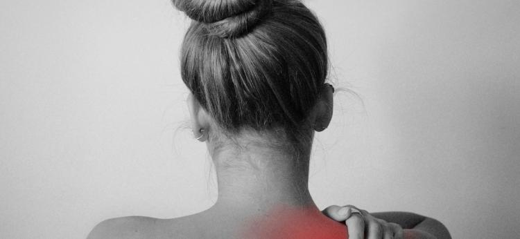 Jaga Mata & Punggungmu: Kebiasaan Sehat Wajib Gamer untuk Gaming Tanpa Nyeri!